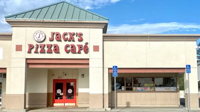 Jack’s Pizza Cafe Modesto/ caliclicks.com